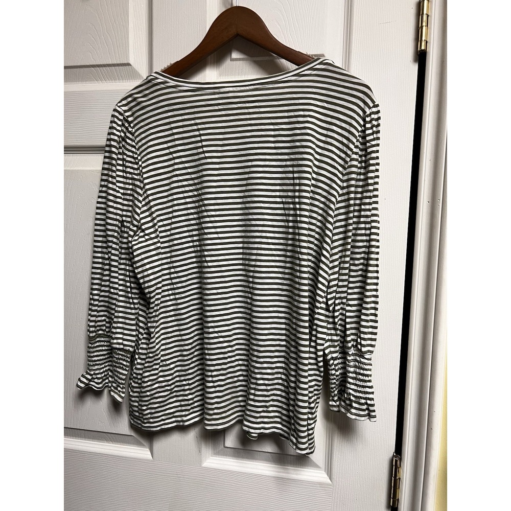 Cato Womens XL Sage Green White Striped Smocked Cuff 3/4 Sleeve Blouse Top - Picture 3 of 8